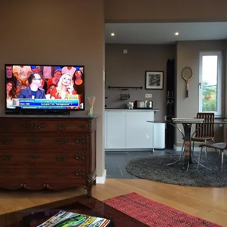 Fenetre Sur アパート